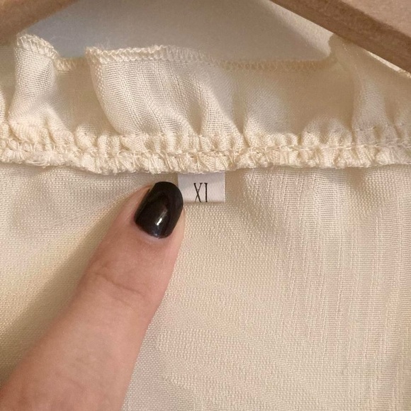 Nude / Apricot Textured Balloon Sleeve Frill Neck Blouse - Picture 3 of 4